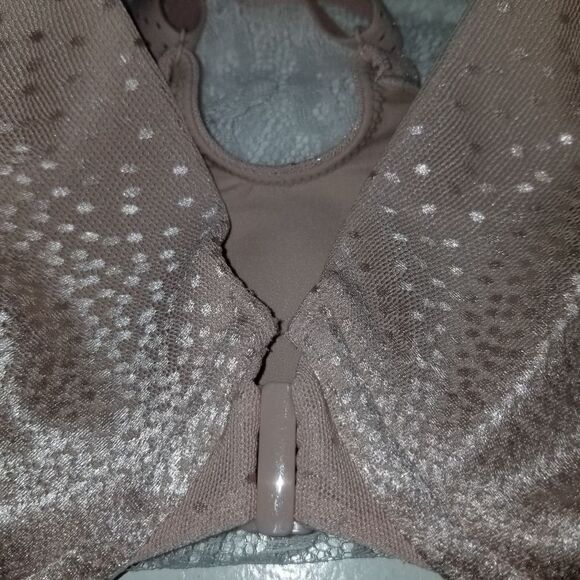 Wacoal Womens Back Appeal Front Close T-Shirt Bra Cream 853403 Size 32DDD - Picture 9 of 16